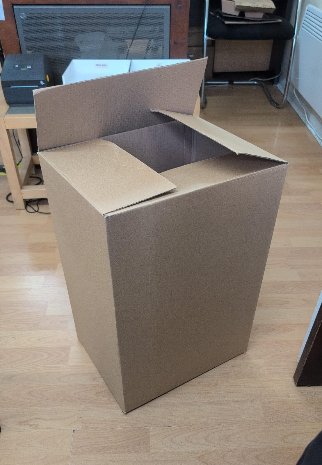 Single Wall Cardboard Boxes 30cm x 40cm x 58cm Postage Postal Boxes for Shipping
